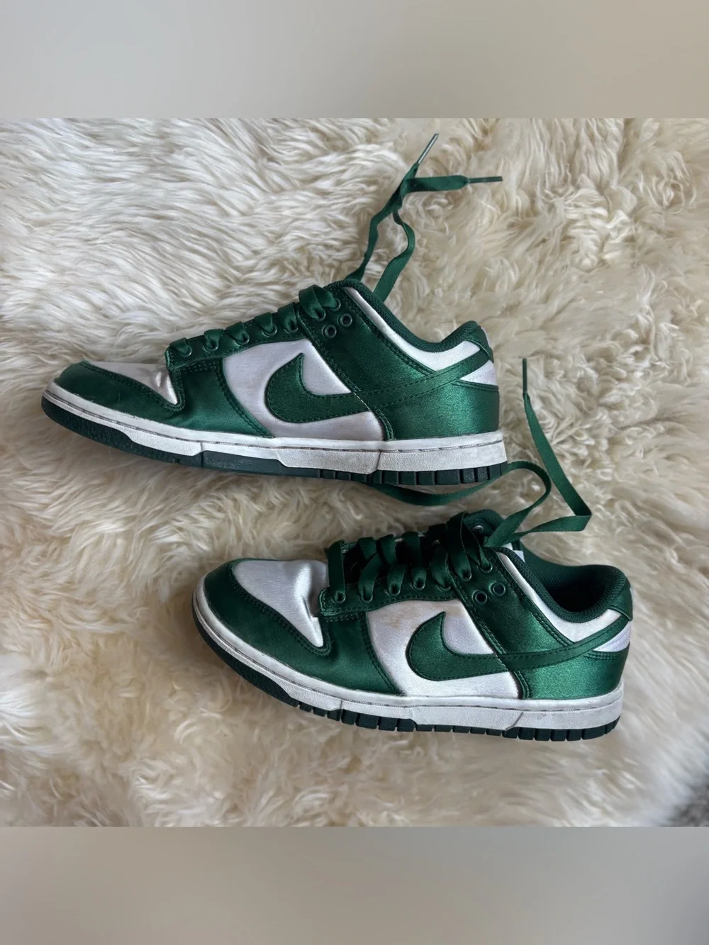 Nike Women's Dunk Low Satin Green, Size 6.